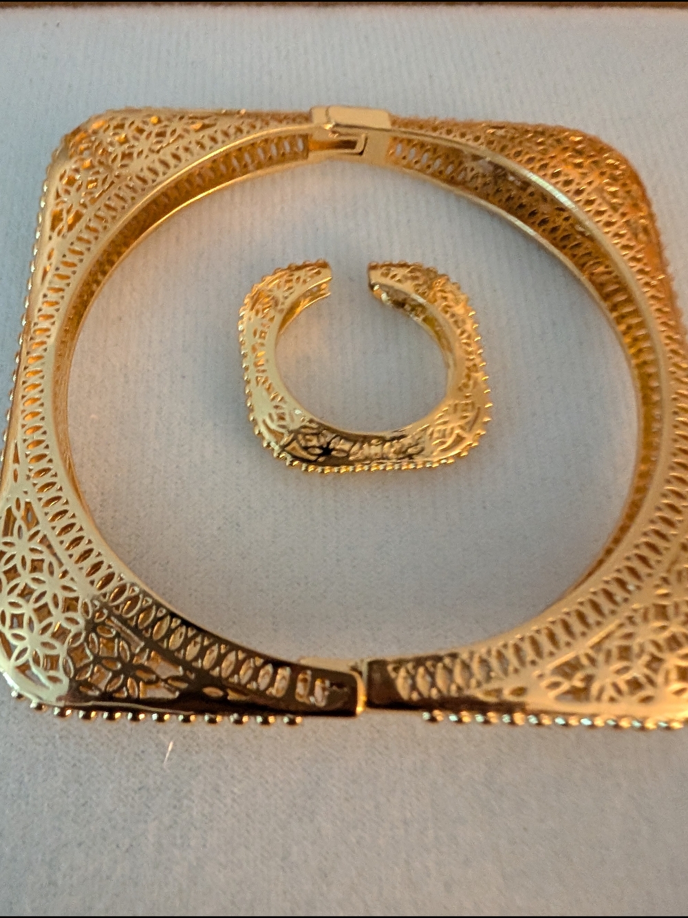 Gold Filigree Bracelet and Ring Size 7.5 - Picture 11 of 14